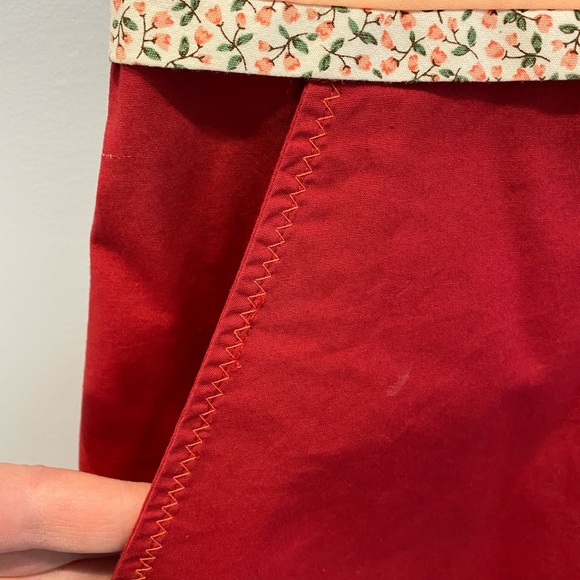 Elevenses red skirt with floral waistline - Picture 4 of 7